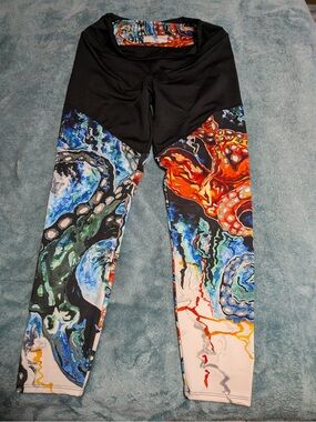 Tessa Kim Black Leggings with Multicolor Octopus Art
